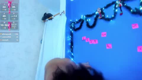 Snapshot of mailyn_er chatting on December 2024 11:40:02 PM Mailyn online show from December 2024 11:40:02 PM