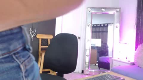 mailyn_gold online show from March 2026 11:59:02 AM