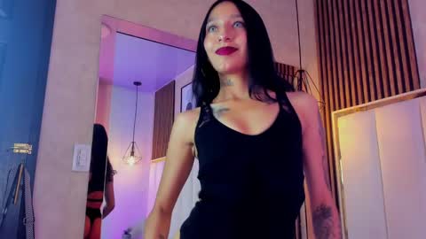 Snapshot of mailynjones_ chatting on June 2026 11:44:02 AM Mailyn online show from June 2026 11:44:02 AM
