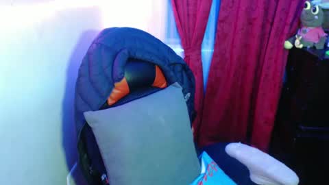 Snapshot of maitte_22 chatting on February 2025 05:16:01 AM Hello friends Im on another account online show from February 2025 05:16:01 AM