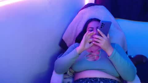 Snapshot of maitte_22 chatting on February 2025 05:34:01 AM Hello friends Im on another account online show from February 2025 05:34:01 AM