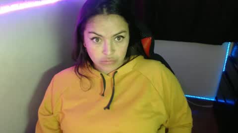 Snapshot of maitte_22 chatting on March 2025 12:51:01 AM Hello friends Im on another account online show from March 2025 12:51:01 AM