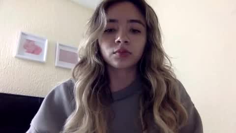 majo_gomezz online show from April 2026 01:55:01 AM