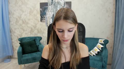 Chloe online show from January 2025 09:52:02 AM
