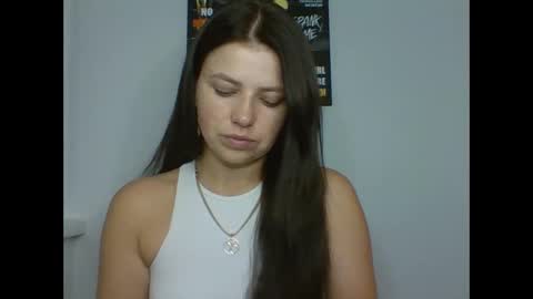 Snapshot of make_mesmile chatting on September 2025 05:23:01 PM make_mesmile online show from September 2025 05:23:01 PM