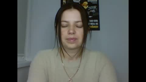 make_mesmile online show from April 2026 06:19:02 PM