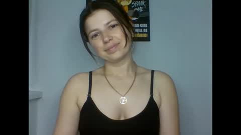 make_mesmile online show from June 2026 06:57:01 PM
