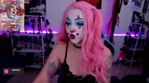 Snapshot of makii_33 chatting on September 2025 10:13:01 PM ...  ... online show from September 2025 10:13:01 PM