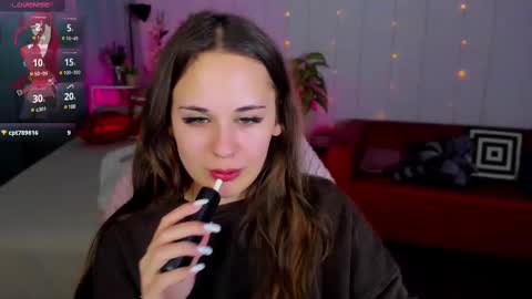 Makima online show from February 2025 07:56:01 PM