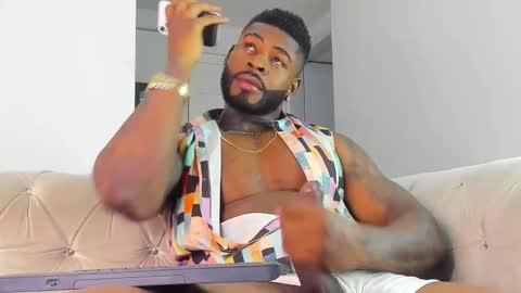 Makonnen online show from November 2025 03:30:02 AM