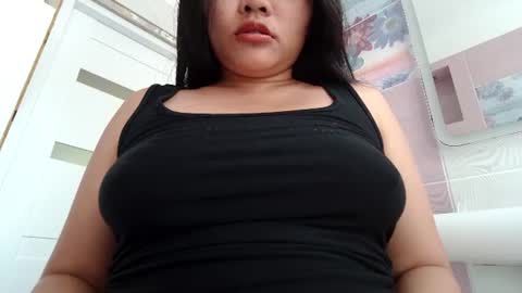 Snapshot of makulato chatting on July 2026 01:06:02 PM Maya online show from July 2026 01:06:02 PM
