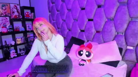 maky_coss online show from April 2026 01:33:02 PM