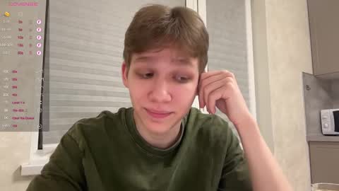 Snapshot of malcolm_yang chatting on December 2024 12:31:02 AM Tom and Mark 3 online show from December 2024 12:31:02 AM