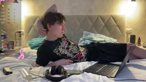 Snapshot of malcolm_yang chatting on February 2025 04:25:01 PM Tom and Mark 3 online show from February 2025 04:25:01 PM