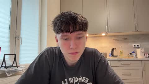 Snapshot of malcolm_yang chatting on March 2025 06:41:01 AM Tom and Mark 3 online show from March 2025 06:41:01 AM