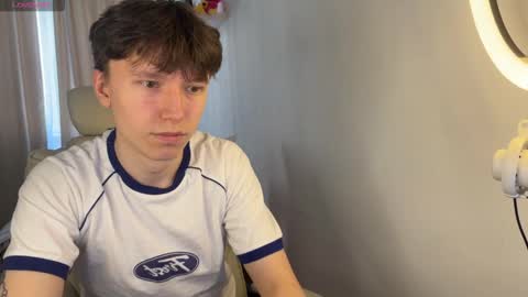 Snapshot of malcolm_yang chatting on October 2025 12:05:01 PM Tom and Mark 3 online show from October 2025 12:05:01 PM