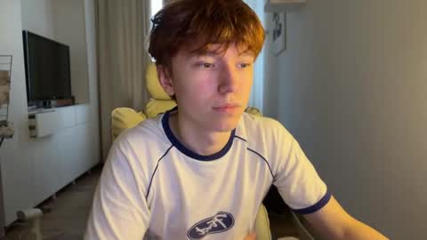 Snapshot of malcolm_yang chatting on November 2025 10:26:01 AM Tom and Mark 3 online show from November 2025 10:26:01 AM