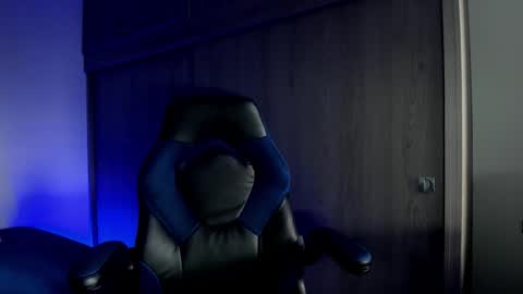 ADAM         online show from January 2026 05:29:02 PM