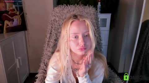 Malena online show from October 2025 10:24:01 AM