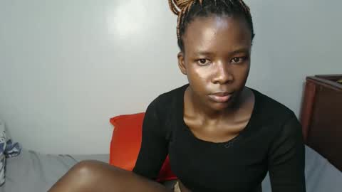 lati online show from November 2025 01:00:01 PM