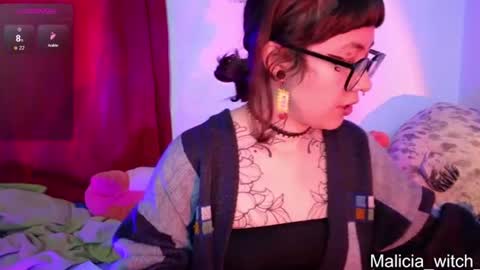 Snapshot of malicia_witch_ chatting on August 2026 04:26:01 AM Mar Alicia Rosie v A L I C I A W I T C - Meg Cherie online show from August 2026 04:26:01 AM