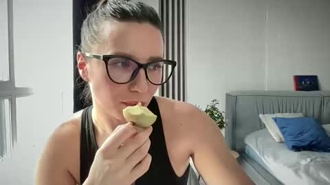 malina568708 online show from March 2025 02:29:01 PM