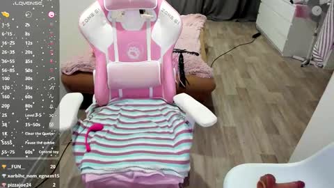 malina_lovely online show from September 2025 09:06:02 PM