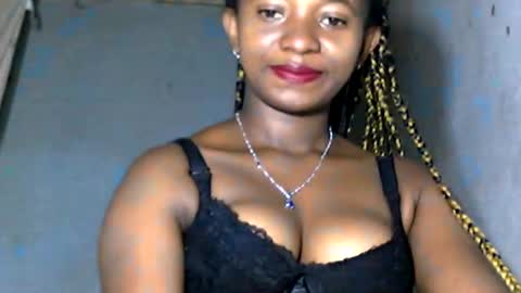 malinah01 online show from January 2025 01:47:01 PM