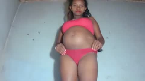 malinah01 online show from October 2025 05:41:02 AM