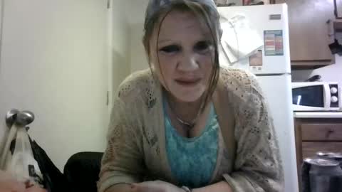 malinda702 online show from March 2025 07:01:02 PM