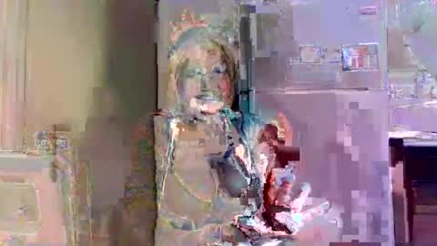 Snapshot of malinda702 chatting on April 2026 08:28:01 AM malinda702 online show from April 2026 08:28:01 AM