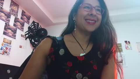 Snapshot of malishka_fox chatting on October 2025 03:28:02 AM Malishka  online show from October 2025 03:28:02 AM