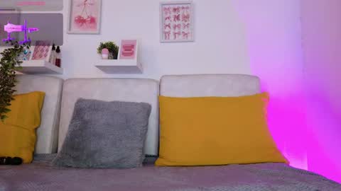 Malka online show from April 2026 08:10:02 PM