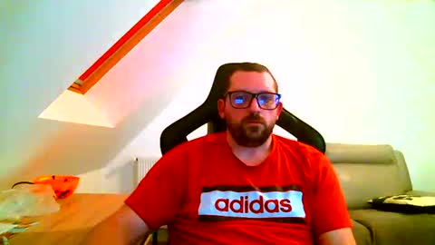 breton online show from December 2024 05:36:02 PM