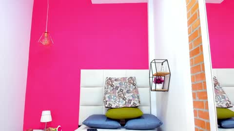 Snapshot of malu_horny_69 chatting on December 2024 05:44:01 PM Melanie online show from December 2024 05:44:01 PM