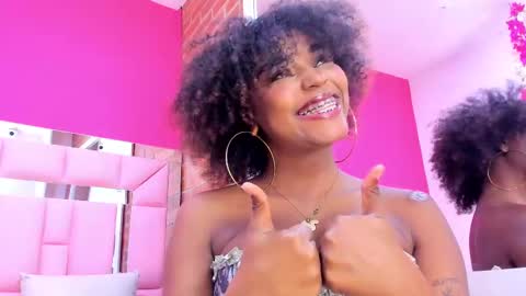 Snapshot of malu_horny_69 chatting on March 2025 07:38:01 PM Melanie online show from March 2025 07:38:01 PM