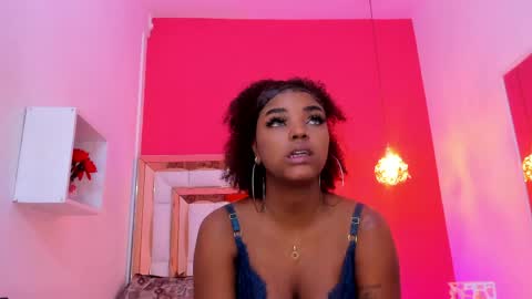 Snapshot of malu_horny_69 chatting on May 2026 11:40:01 AM Melanie online show from May 2026 11:40:01 AM