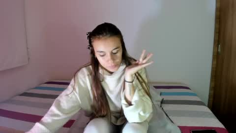 instagram  nueela   online show from April 2026 11:57:02 PM