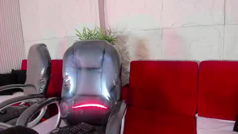 Malu online show from January 2026 05:26:01 PM