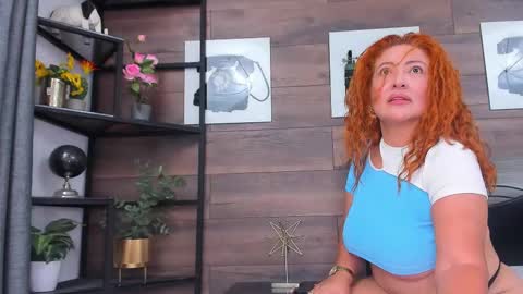 Karla online show from November 2025 07:13:02 PM