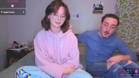 MamiCloudz online show from November 2025 01:37:02 AM