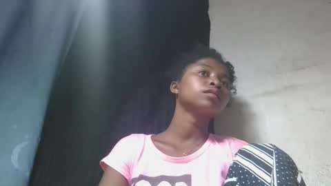 mamieriela online show from May 2026 04:45:01 PM