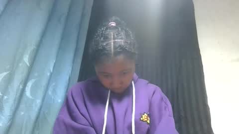 mamieriela online show from May 2026 12:41:01 AM