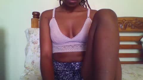 Snapshot of mammaplay chatting on September 2025 06:15:02 AM mammaplay online show from September 2025 06:15:02 AM