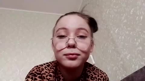 Mia online show from August 2026 10:14:02 AM