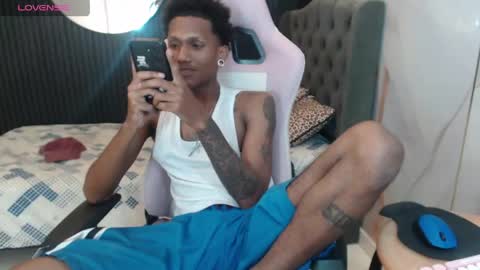 man_sant11 online show from June 2026 06:08:02 PM