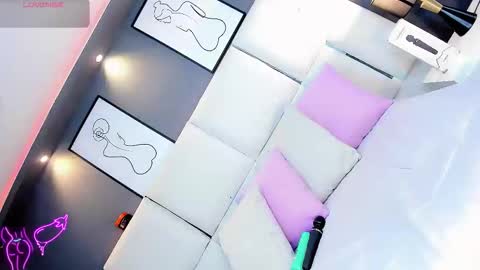 Snapshot of manellyksparklee chatting on June 2026 01:39:01 PM manellyksparklee online show from June 2026 01:39:01 PM