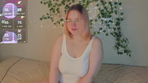 Snapshot of manic_pixie_ chatting on September 2025 05:13:01 PM manic_pixie_ online show from September 2025 05:13:01 PM