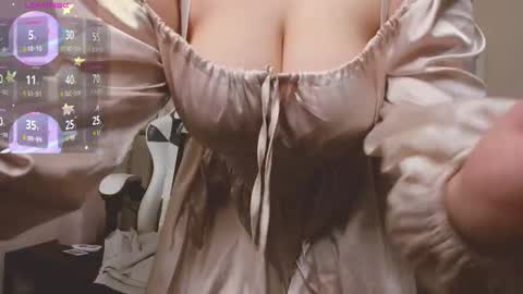 Snapshot of manic_pixie_ chatting on November 2025 03:52:02 PM manic_pixie_ online show from November 2025 03:52:02 PM