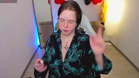 Snapshot of manic_pixie_ chatting on February 2026 03:29:01 PM manic_pixie_ online show from February 2026 03:29:01 PM